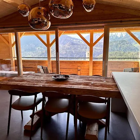 Шале Luxury Family With Extraordinary Mountain Views *