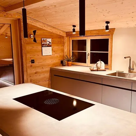 Luxury Family With Extraordinary Mountain Views Trin