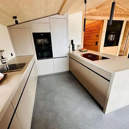 Luxury Family With Extraordinary Mountain Views Chalet