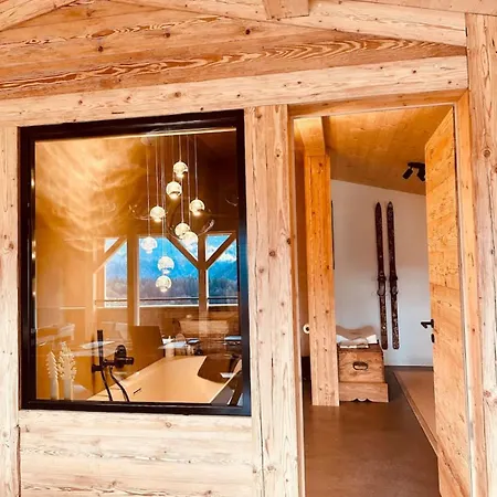 Шале Luxury Family With Extraordinary Mountain Views Trin