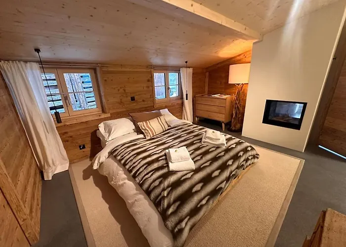 Luxury Family With Extraordinary Mountain Views