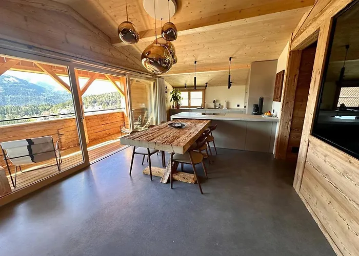 Luxury Family With Extraordinary Mountain Views *