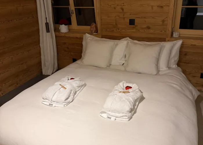 Luxury Family With Extraordinary Mountain Views