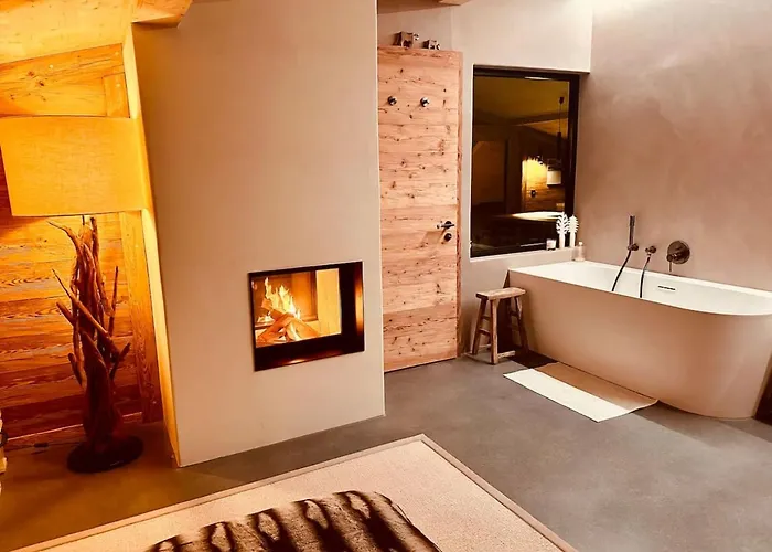 Luxury Family With Extraordinary Mountain Views