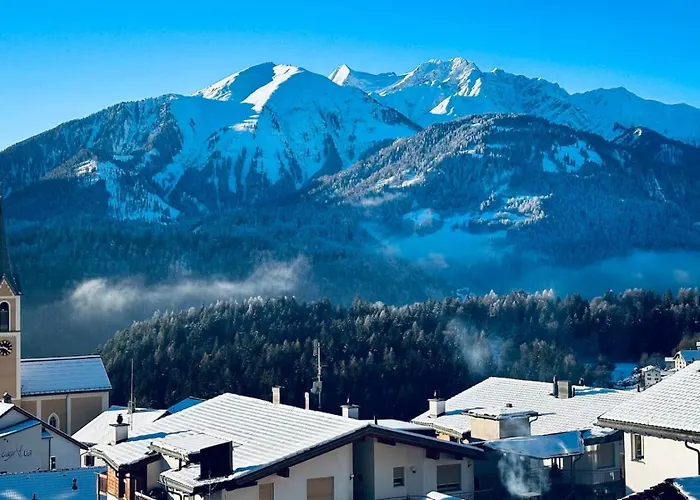 Luxury Family With Extraordinary Mountain Views בקתה