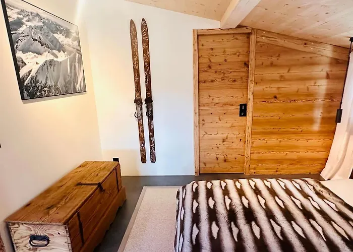 Luxury Family With Extraordinary Mountain Views בקתה Trin